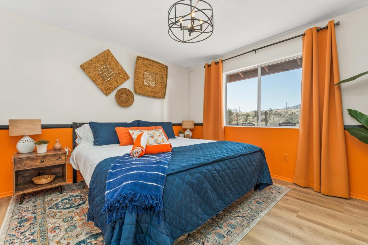 Villa Hot Tub, Games, King Bed, Fire Pit, Bbq Grill, Minutes From National Park And Views Joshua Tree Exterior foto